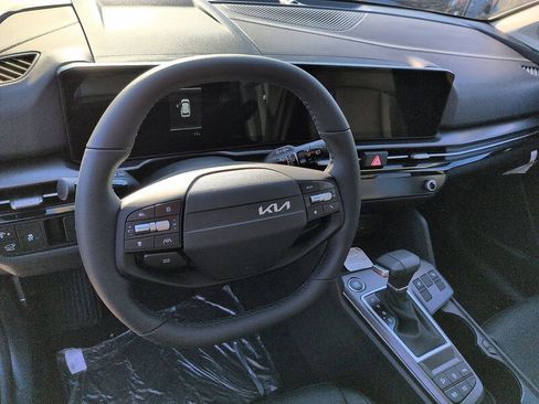 New 2026 Kia Sportage EX image 9