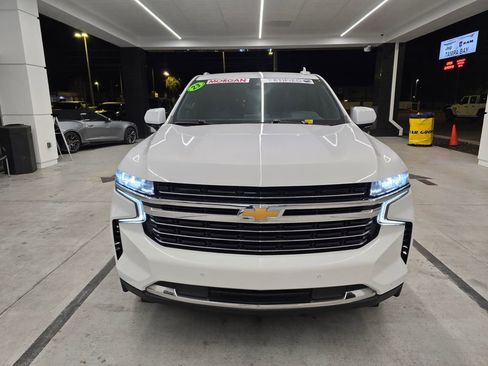 Used 2023 Chevrolet Suburban LT image 8