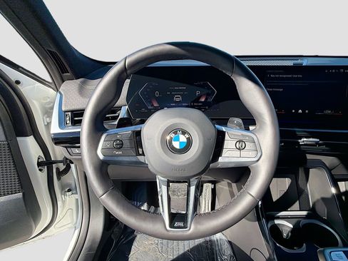 Used 2025 BMW X2 xDrive28i image 39