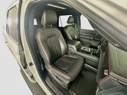 Used 2024 Ford Expedition Limited RWD image 35