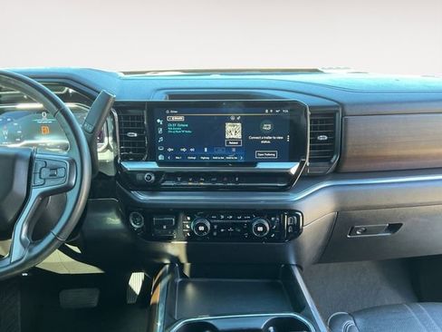Used 2024 Chevrolet Silverado 3500 High Country image 15