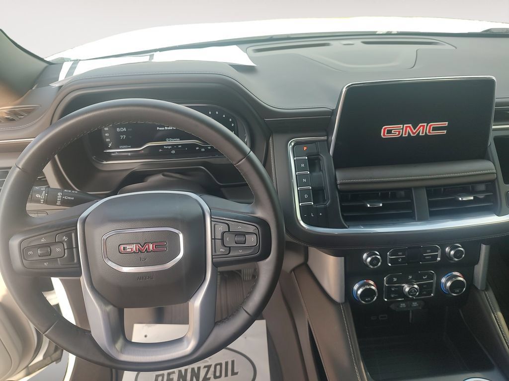 Used 2024 GMC Yukon XL SLE w/ LPO, Floor Liner Package RWD image 10