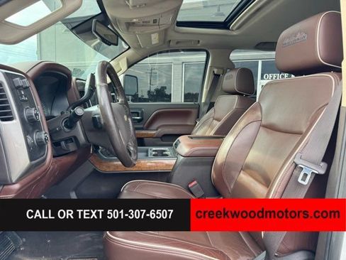 Used 2016 Chevrolet Silverado 2500 High Country w/ Duramax Plus Package AWD/4WD image 9