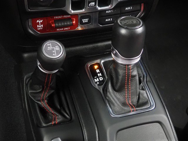 Used 2023 Jeep Wrangler 4xe Rubicon 20th Anniversary AWD/4WD image 25