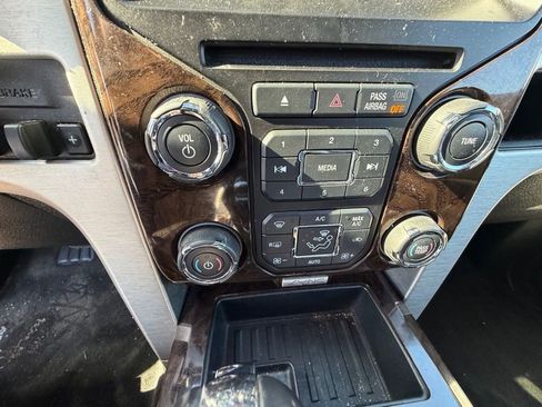 Used 2013 Ford F150 Platinum image 24