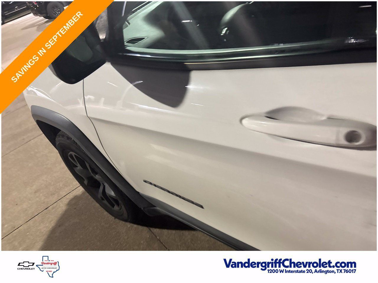 Used 2017 Jeep Cherokee Trailhawk w/ Cold Weather Group AWD/4WD image 11