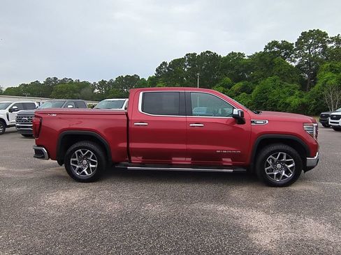 Used 2023 GMC Sierra 1500 SLT w/ SLT Premium Package AWD/4WD image 3