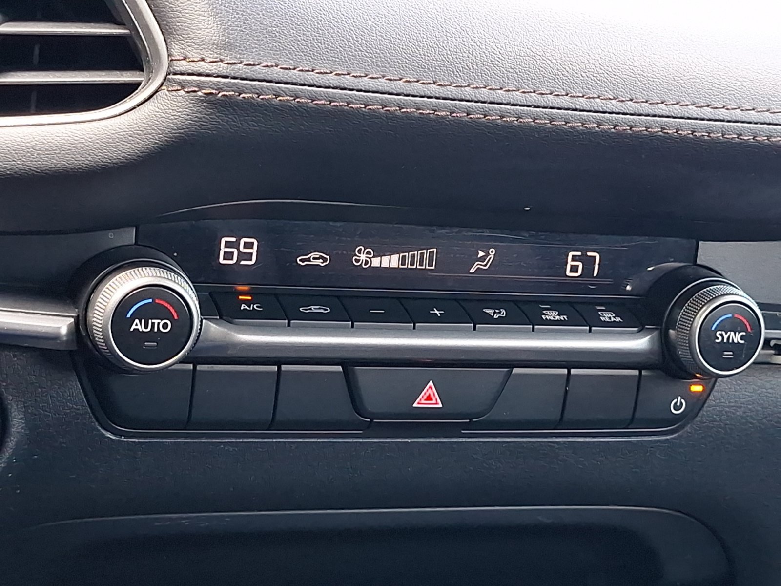 Used 2025 MAZDA MAZDA3 s Sport FWD image 16