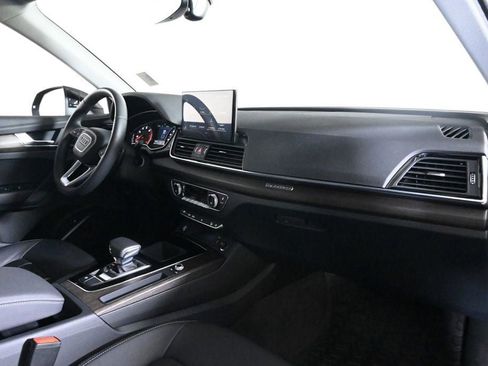 Used 2023 Audi Q5 2.0T Premium w/ Convenience Package AWD/4WD image 15