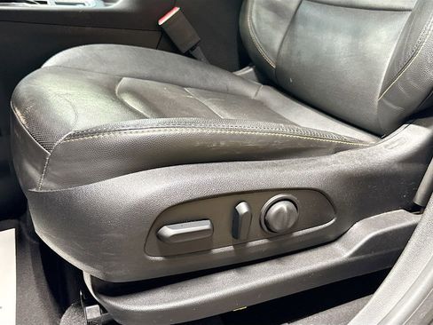 Used 2020 Chevrolet Equinox Premier image 18