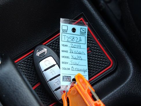 Used 2019 Nissan Kicks SR w/ SR Premium Package image 31