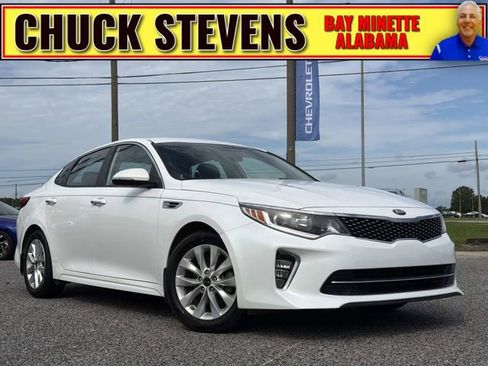 Used 2018 Kia Optima S FWD image 1