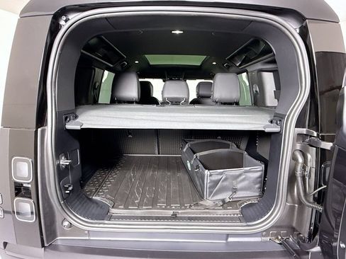 New 2026 Land Rover Defender 110 X-Dynamic SE AWD/4WD image 28