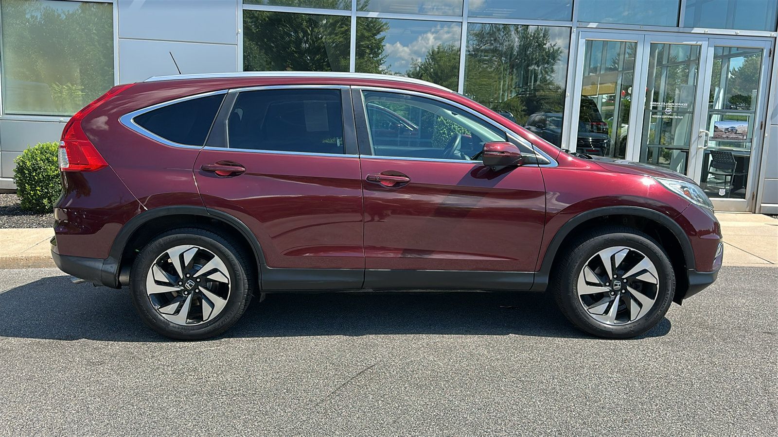 Used 2015 Honda CR-V Touring image 28