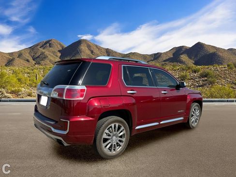 Certified 2017 GMC Terrain Denali FWD image 4