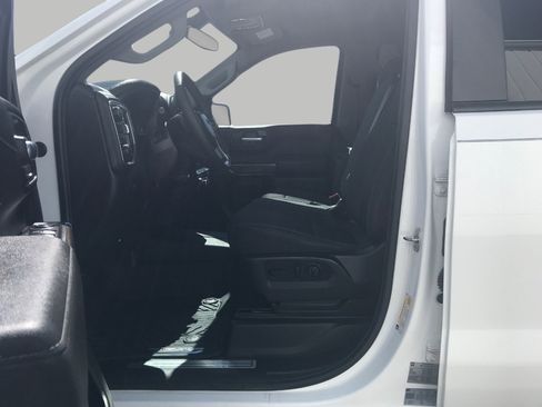 Used 2022 Chevrolet Silverado 1500 RST image 16