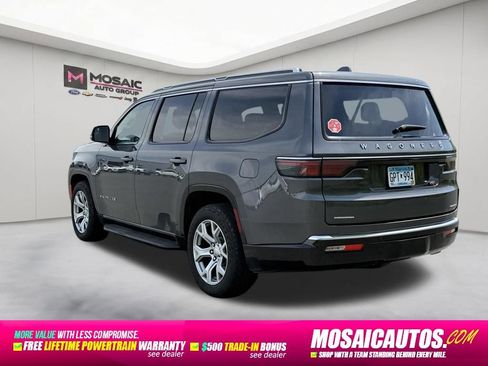 Used 2022 Jeep Wagoneer Series II w/ HD Trailer Tow Package AWD/4WD image 5
