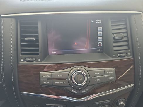 Used 2019 Nissan Armada Platinum w/ Captain's Chairs Package image 39