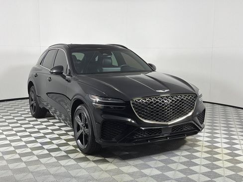 Used 2022 Genesis GV70 3.5T Sport w/ Sport Prestige Package AWD/4WD image 3