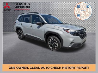 Used 2025 Subaru Forester Premium w/ Convenience Package #1