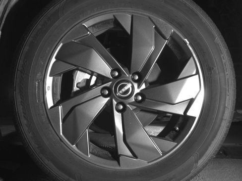Used 2025 Nissan Rogue SV image 12