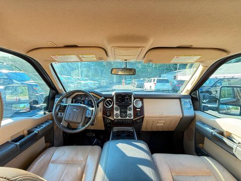 Used 2016 Ford F250 Lariat w/ Lariat Interior Package AWD/4WD image 30