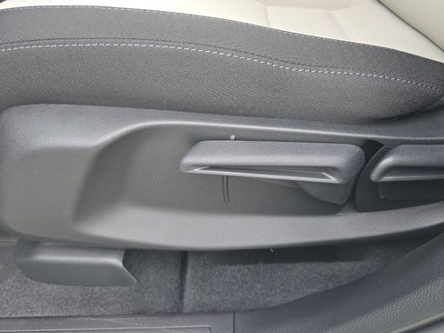 New 2026 Honda CR-V LX image 9
