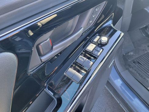 Certified 2023 Subaru Solterra AWD image 25