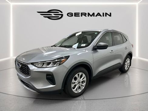 Certified 2024 Ford Escape Active w/ Cold Weather Package FWD image 3
