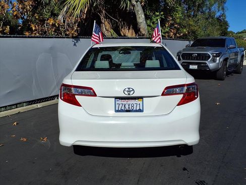 Used 2012 Toyota Camry LE image 6