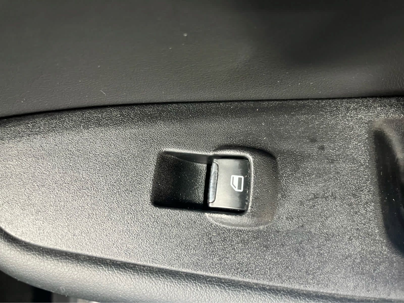 Certified 2024 Ford Edge ST-Line AWD/4WD image 36