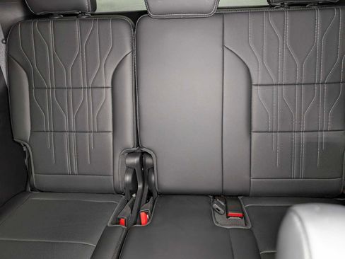 Certified 2025 Buick Enclave Avenir w/ Super Cruise Package image 24