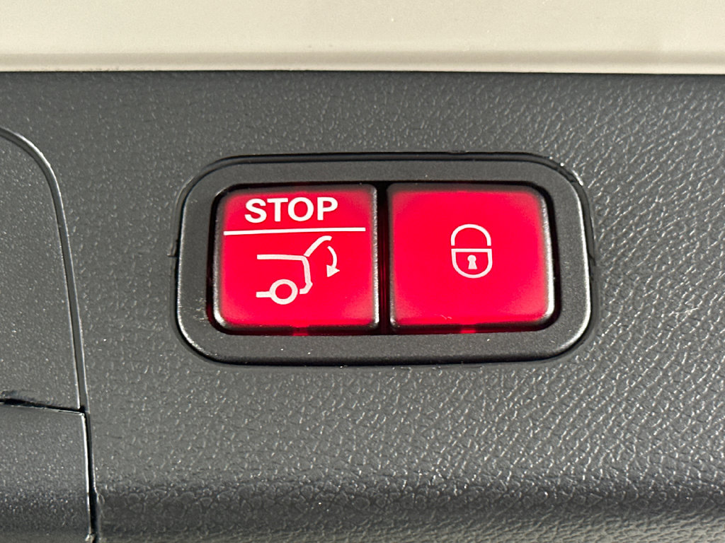 Certified 2022 Mercedes-Benz GLC 300 image 21