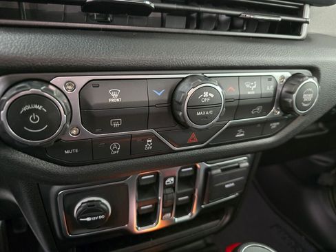 New 2026 Jeep Gladiator Sport image 23