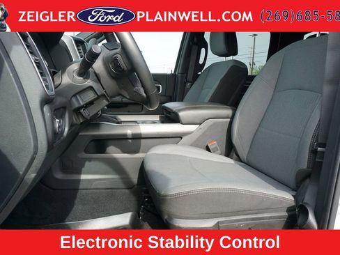 Used 2024 RAM 2500 Big Horn w/ Off Road Package AWD/4WD image 15