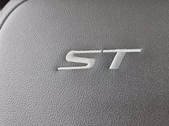 New 2026 Buick Envista Sport Touring w/ Convenience II Package FWD image 12