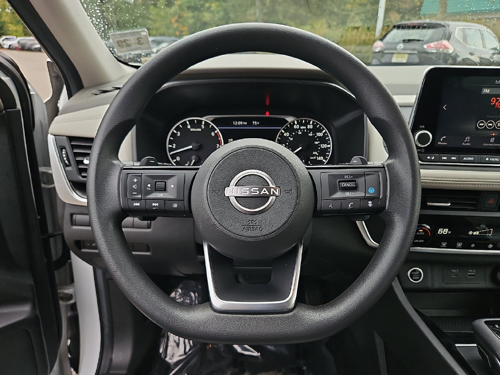 Used 2023 Nissan Rogue SV AWD/4WD image 22