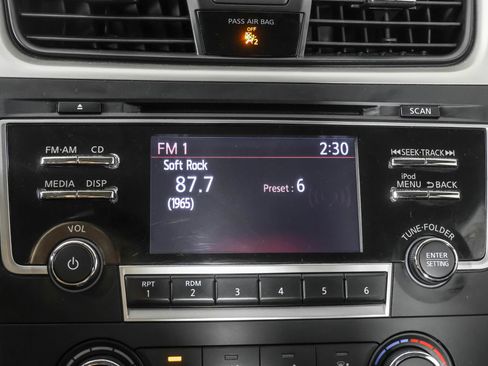 Used 2017 Nissan Altima 2.5 S w/ Power Driver Seat Package FWD image 29