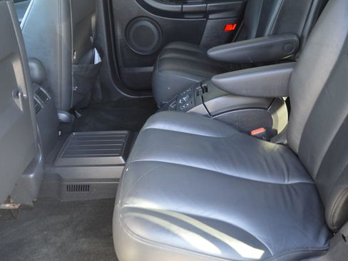 Used 2005 Chrysler Pacifica Touring w/ Comfort Convenience Group image 16