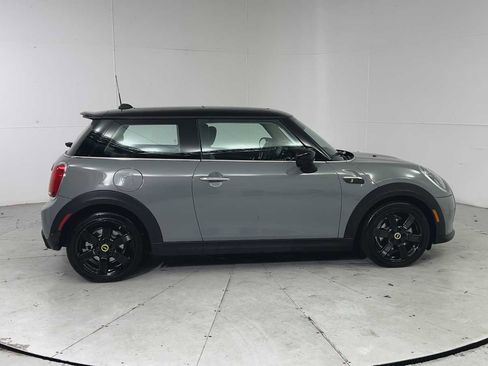 Used 2023 MINI Cooper SE image 9