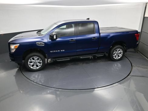 Used 2022 Nissan Titan SV w/ SV Convenience Package AWD/4WD image 29