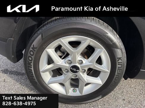 Used 2023 Kia Soul LX w/ LX Technology Package image 30