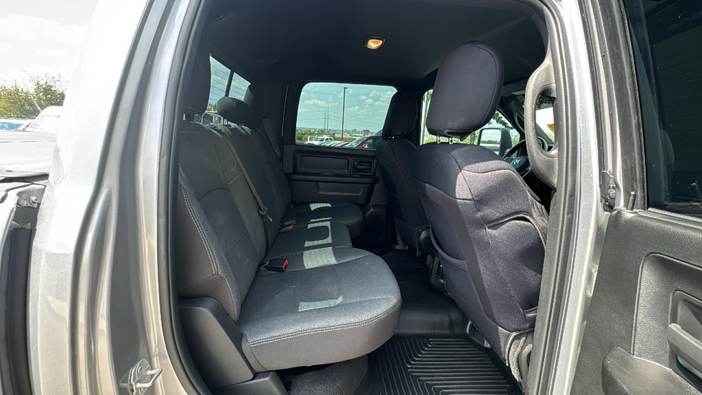 Used 2024 RAM 2500 Tradesman w/ Chrome Appearance Group AWD/4WD image 22