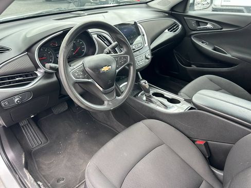 Used 2020 Chevrolet Malibu LT FWD image 26