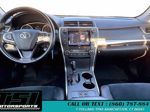 Used 2016 Toyota Camry XSE w/ Moonroof Package image 16