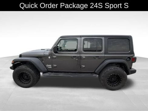 Used 2018 Jeep Wrangler Unlimited Sport S AWD/4WD image 4
