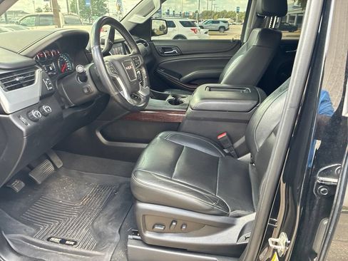 Used 2019 GMC Yukon XL SLT AWD/4WD image 21