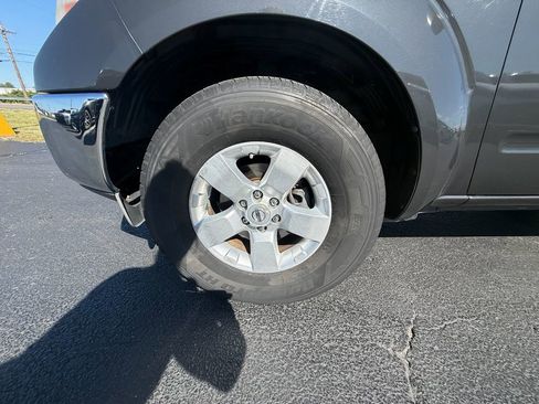 Used 2011 Nissan Frontier SV w/ SV Premium Utility Pkg RWD image 10