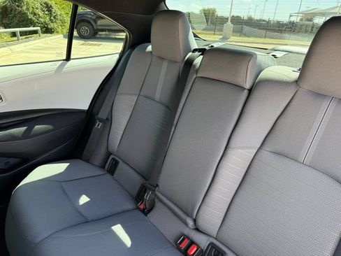 Used 2026 Toyota Corolla SE FWD image 30