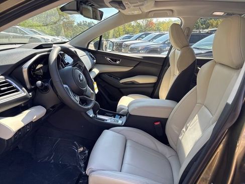 New 2025 Subaru Ascent Limited image 4